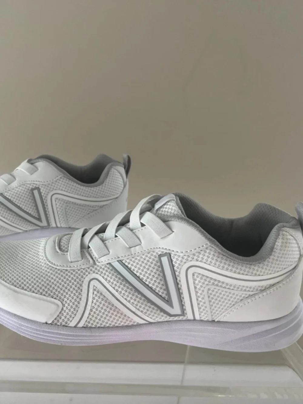 Vionic Womnes captivate White Running Shoes Sneakers Size 9.5